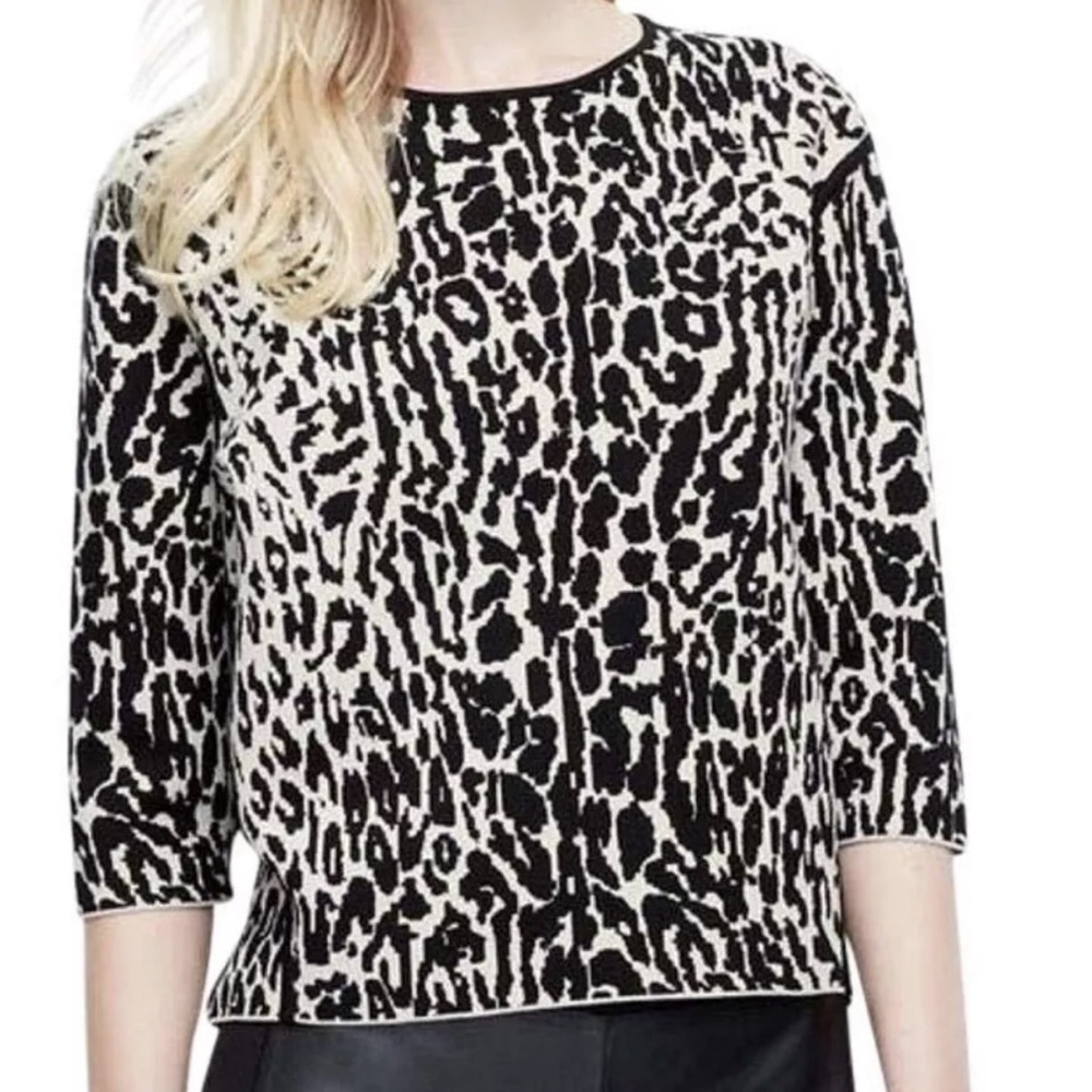 Ann Taylor Leopard Print Pullover Sweater with 3/4 Sleeves in Size Medium